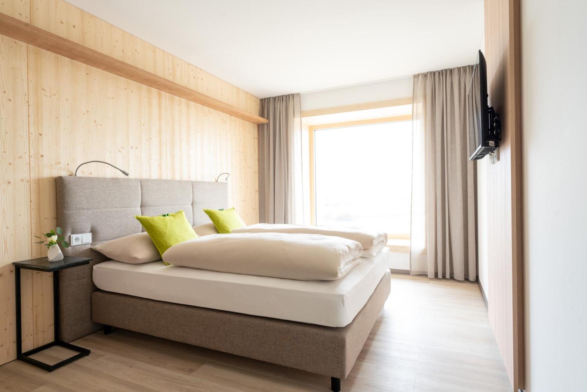 Eee Hotel Eberstalzell Екстериор снимка