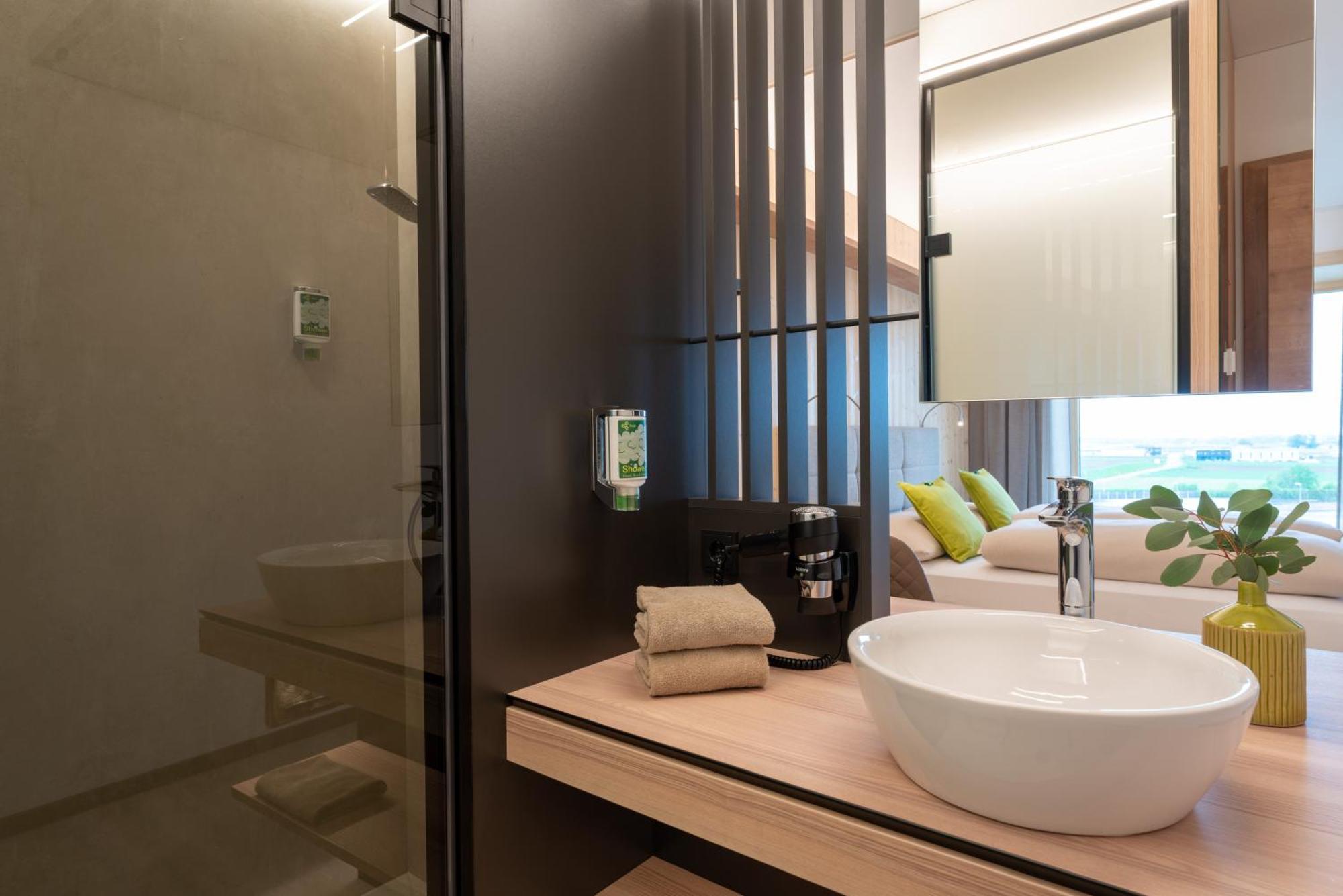 Eee Hotel Eberstalzell Екстериор снимка