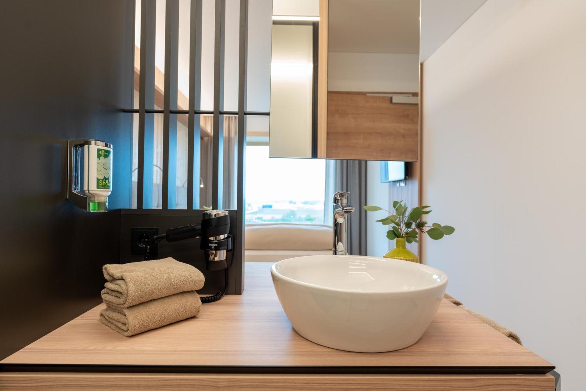 Eee Hotel Eberstalzell Екстериор снимка